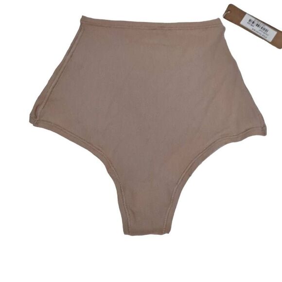 Skims panty Nwt - Picture 1 of 7